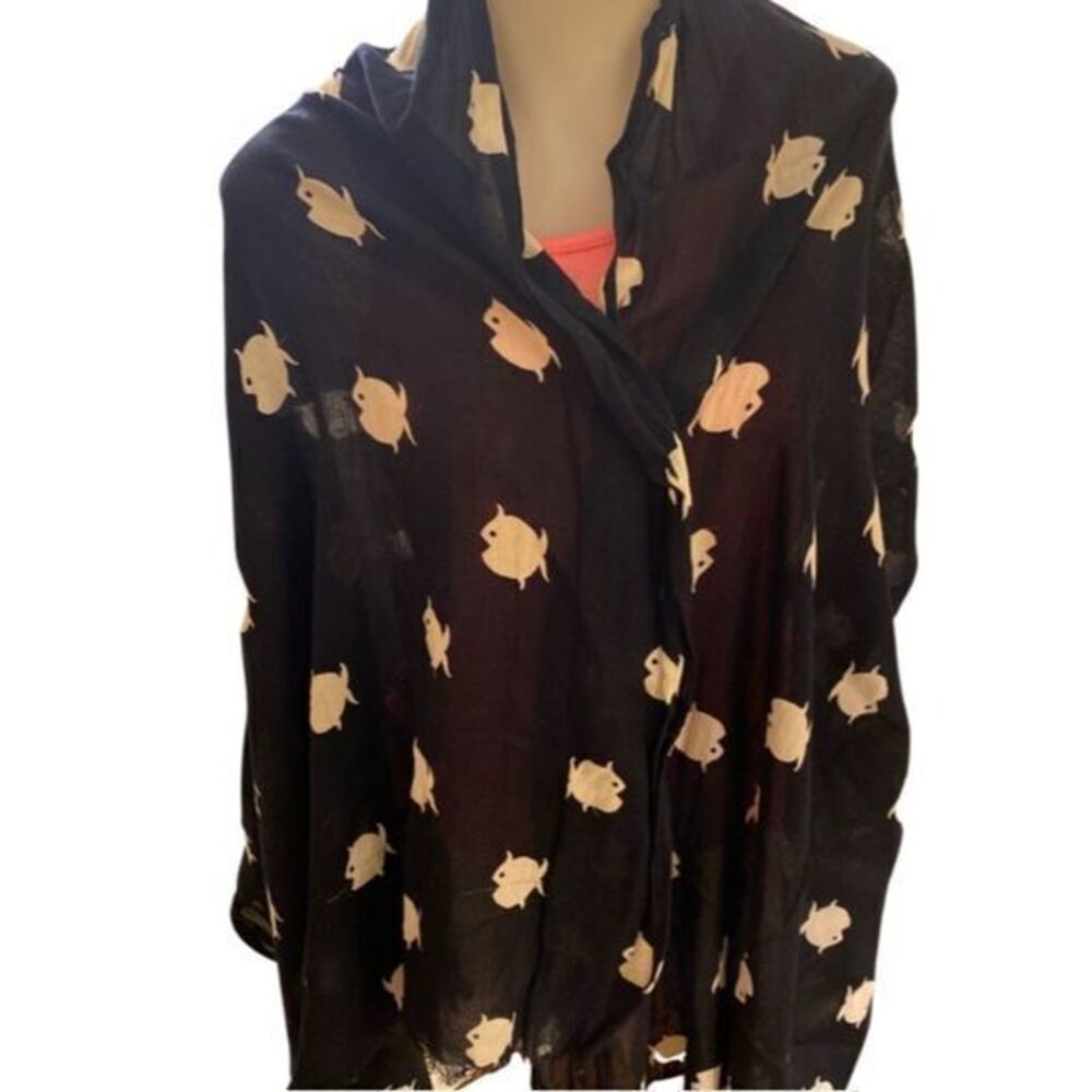 Banana Republic Fish Scarf -34 x72 black white fish , cotton ,